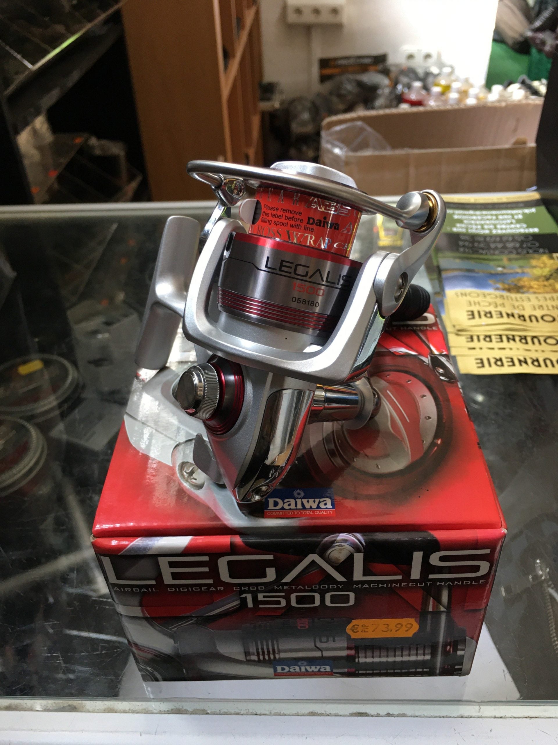 CARRETE DAIWA LEGALIS 1500 - Carpfishingbarato CHIMBOMBO CARRETE