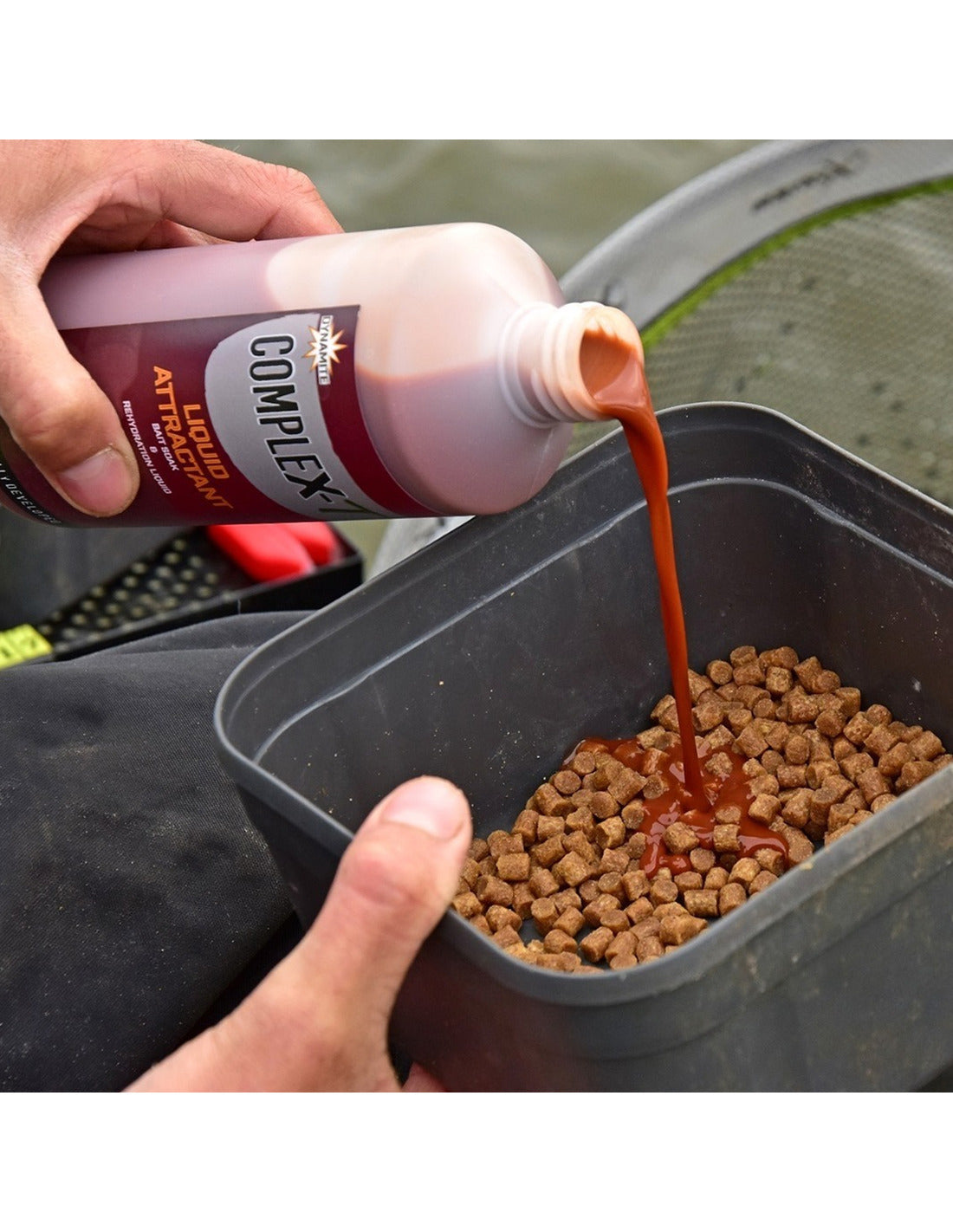 Dynamite Baits Complex-T Liquid Attractant 500ml - Carpfishingbarato CHIMBOMBO LIQUIDO